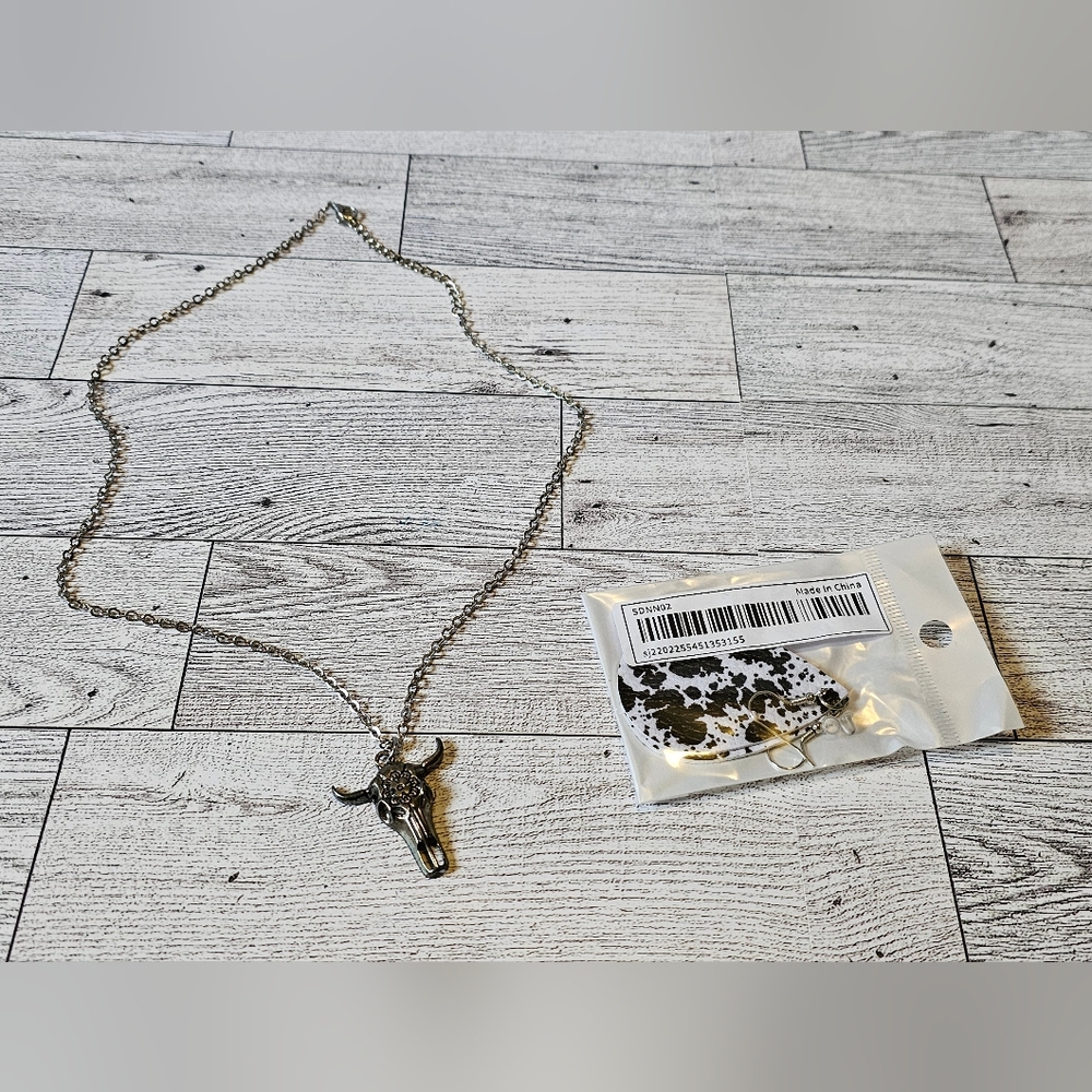 Necklace & Earrings